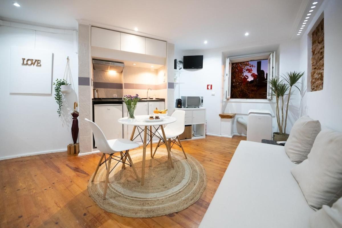 Apartamento Alfama, The Heart Of Fado - Minutes From Tram 28 Lisboa